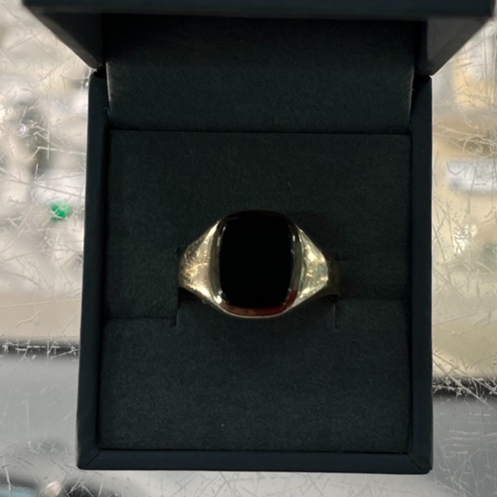 9ct Gold Onyx Ring - Own4Less